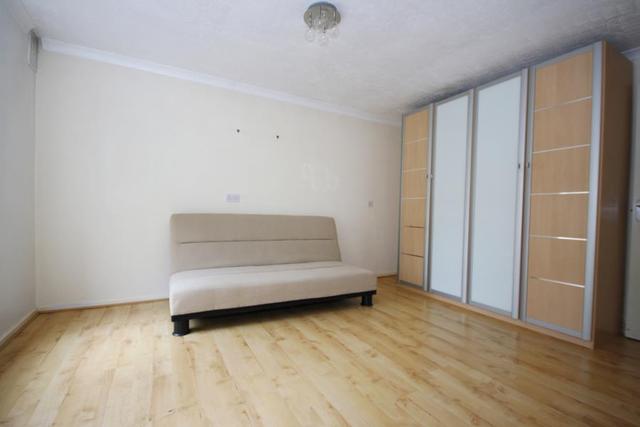 Image of Apartment to rent in Wycherley Close London SE3 at London, SE3 7QH