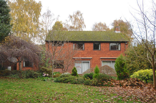  Image of 4 bedroom Detached house to rent in Yare Valley Drive Norwich NR4 at Gurney Lane Cringleford Norfolk, NR4 7SD