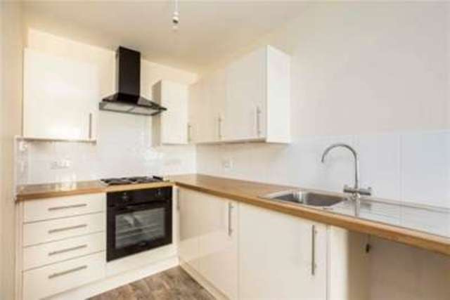  Image of 2 bedroom Flat to rent in York Road Sandown PO36 at Sandown, PO36 8ET
