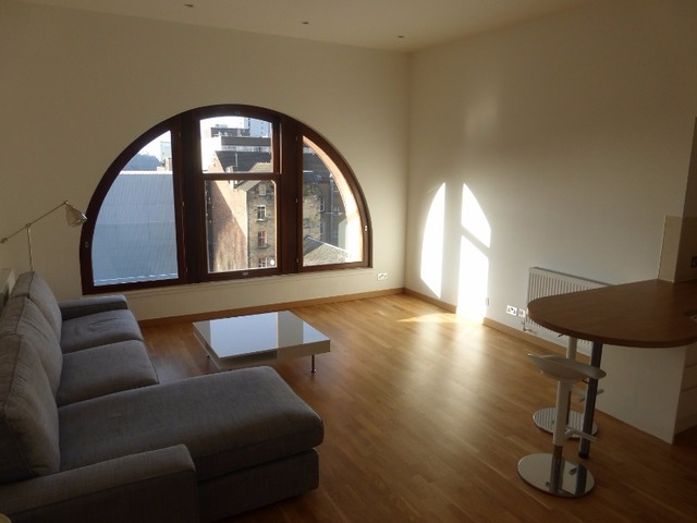  Image of 2 bedroom Flat to rent in York Street Glasgow G2 at City Centre Glasgow Glasgow, G2 8LE