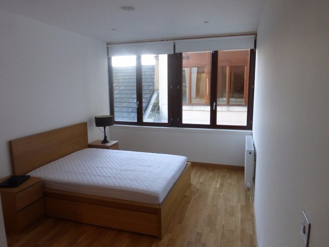  Image of 2 bedroom Flat to rent in York Street Glasgow G2 at City Centre Glasgow Glasgow, G2 8LE