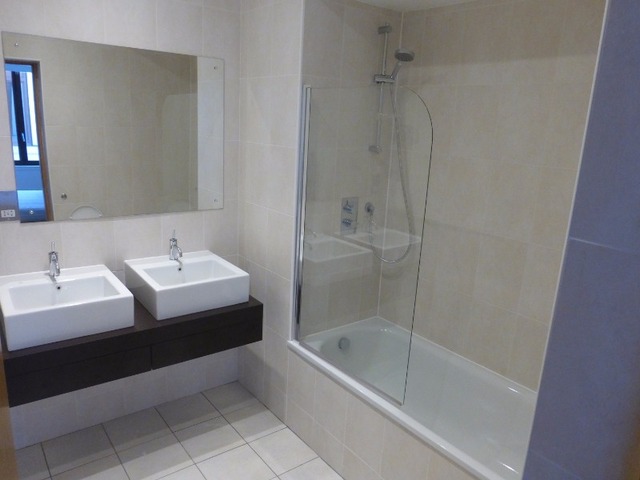  Image of 2 bedroom Flat to rent in York Street Glasgow G2 at City Centre Glasgow Glasgow, G2 8LE