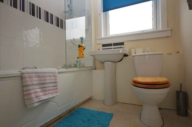  Image of 4 bedroom Terraced house to rent in Yule Terrace Blackburn Bathgate EH47 at Blackburn West Lothian West Lothian, EH47 7HN