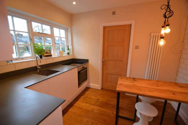  Image of 2 bedroom Flat for sale in Dunmow Road Bishop