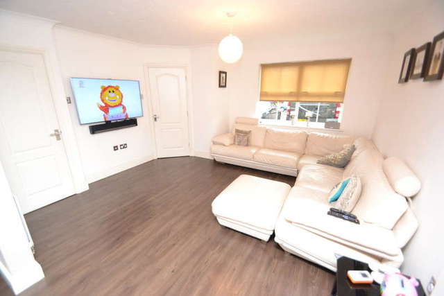  Image of 5 bedroom Semi-Detached house for sale in Snowdrop Close Bishop
