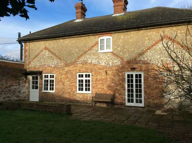  Image of 3 bedroom Detached house to rent in Mount Castle Lane Lenham Heath Maidstone ME17 at Mount Castle Lane  Lenham Heath, ME17 2JD