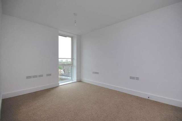  Image of 1 bedroom Flat to rent in Loudoun Road London NW8 at Swiss Cottage London St John