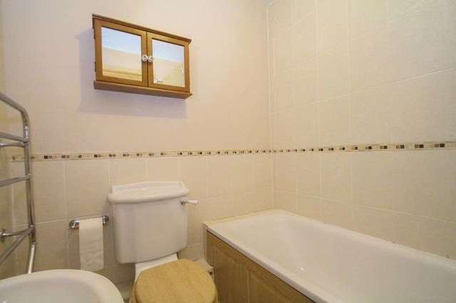  Image of 3 bedroom Terraced house to rent in Bow Bow Crediton EX17 at Bow  NR CREDITON, EX17 6HB