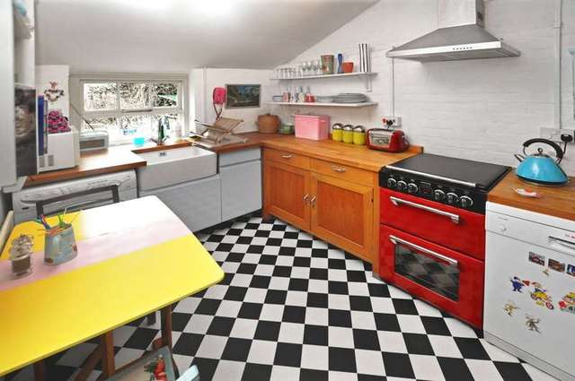  Image of 3 bedroom Semi-Detached house to rent in Nuneham Courtenay Oxford OX44 at Nuneham Courtenay Oxford Oxfordshire, OX44 9NY