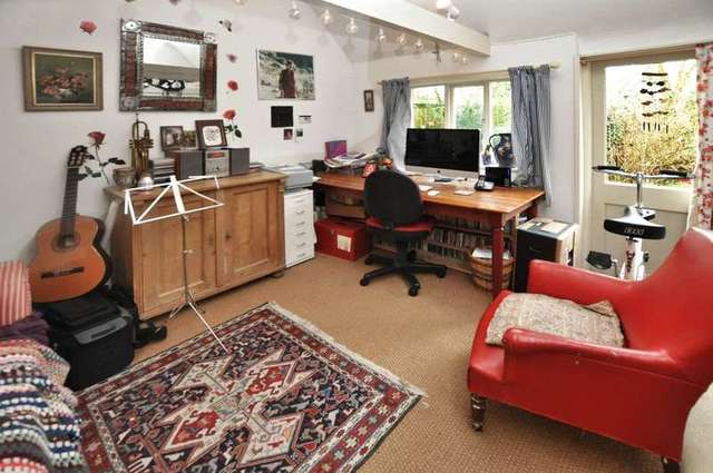  Image of 3 bedroom Semi-Detached house to rent in Nuneham Courtenay Oxford OX44 at Nuneham Courtenay Oxford Oxfordshire, OX44 9NY