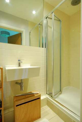  Image of Flat to rent in Buckland Crescent London NW3 at Buckland Crescent Swiss Cottage London, NW3 5DX
