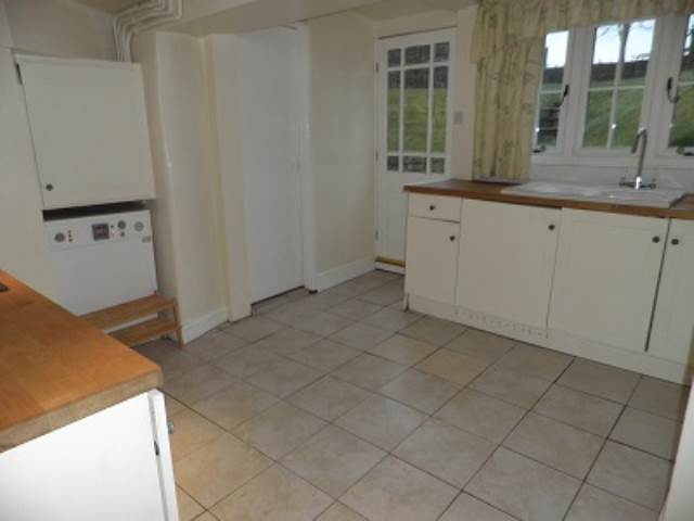 Image of 3 bedroom Detached house to rent in Melbury Road Yetminster Sherborne DT9 at Melbury Road Yetminster, Nr Sherbourne Yetminster, DT9 6LY