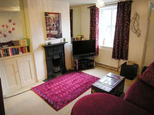  Image of 3 bedroom Cottage for sale in High Street Wanborough Swindon SN4 at High Street Wanborough Swindon, SN4 0AE