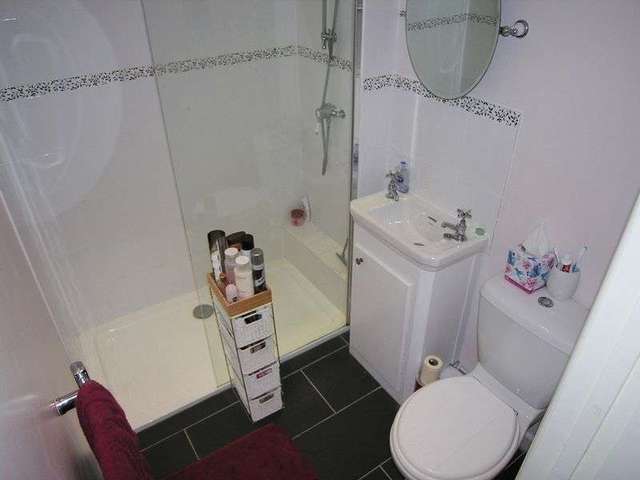  Image of 3 bedroom Cottage for sale in High Street Wanborough Swindon SN4 at High Street Wanborough Swindon, SN4 0AE