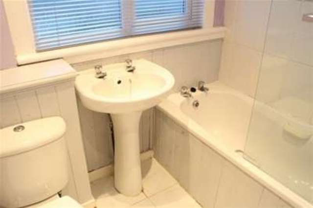  Image of 3 bedroom Property to rent in Corsock Avenue Hamilton ML3 at Hamilton, ML3 9DG