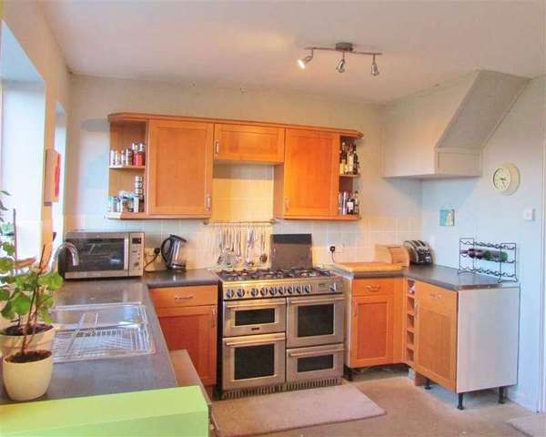  Image of 2 bedroom Semi-Detached house for sale in Springfield Road Wantage OX12 at Wantage, OX12 8EZ