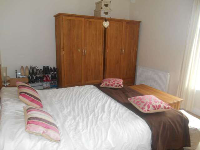 Image of 2 bedroom Terraced house to rent in Fairfield Avenue Tingley Wakefield WF3 at Fairfield Avenue Tingley Wakefield, WF3 1BG