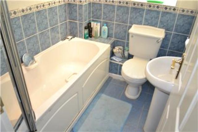  Image of 2 bedroom Property to rent in Tuppenney Close Hastings TN35 at East Sussex, TN35 5QJ