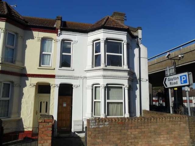  Image of 1 bedroom Flat to rent in Abbey Road London SE2 at Abbey Road Abbey Wood London, SE2 9HA