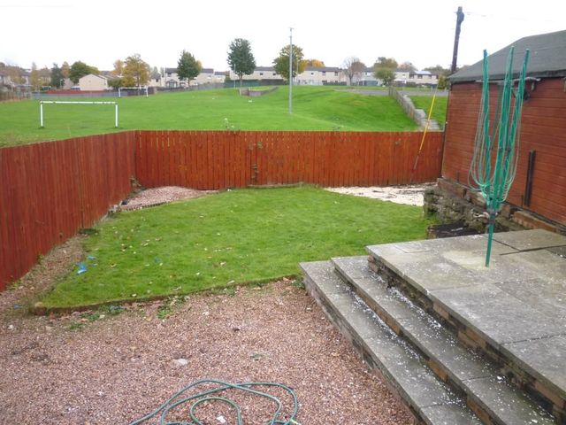  Image of 2 bedroom Semi-Detached house to rent in Aberdour Place Dunfermline KY11 at Dunfermline Fife Fife, KY11 4SG