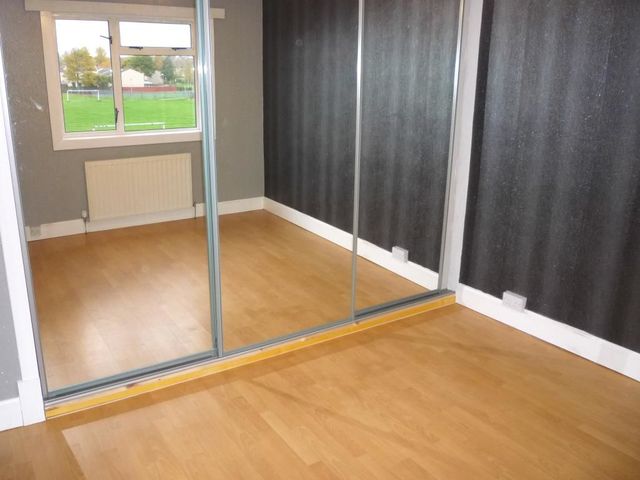  Image of 2 bedroom Semi-Detached house to rent in Aberdour Place Dunfermline KY11 at Dunfermline Fife Fife, KY11 4SG