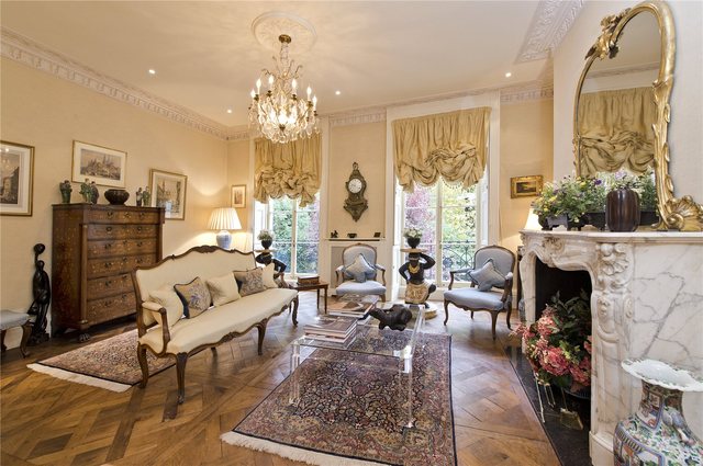  Image of 4 bedroom Terraced house for sale in Alexander Square London SW3 at Alexander Square  London, SW3 2AY