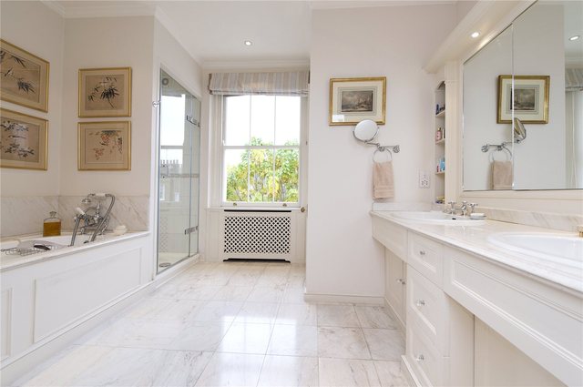  Image of 4 bedroom Terraced house for sale in Alexander Square London SW3 at Alexander Square  London, SW3 2AY