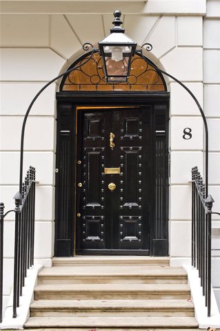  Image of 4 bedroom Terraced house for sale in Alexander Square London SW3 at Alexander Square  London, SW3 2AY