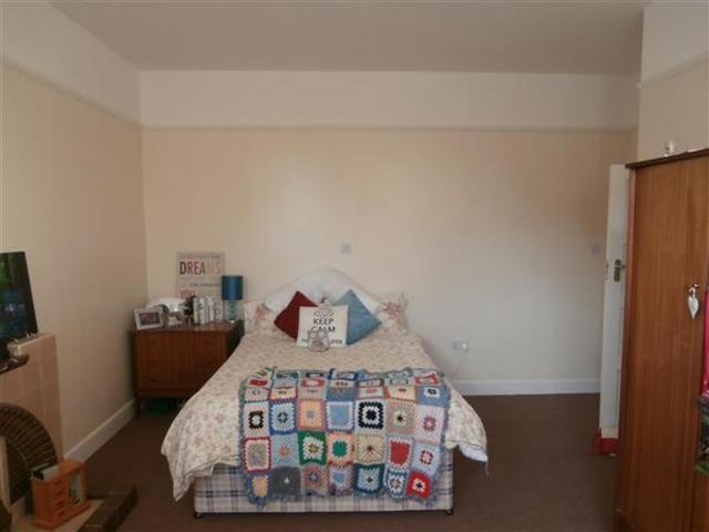  Image of 3 bedroom Apartment to rent in Alma Road Southampton SO14 at Northam, SO14 6UP