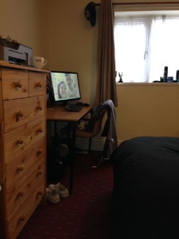  Image of 6 bedroom House Share to rent in Alton Road Birmingham B29 at Selly Oak West Midlands Selly Oak, B29 7DX