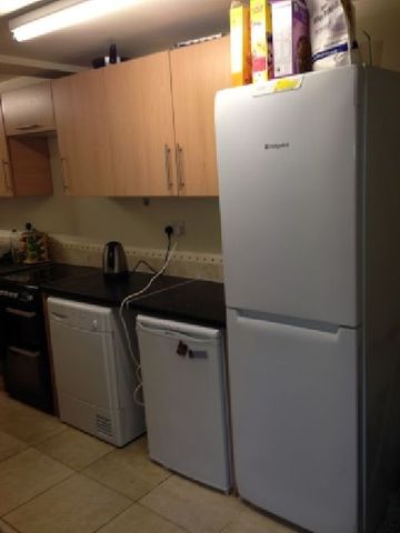  Image of 6 bedroom House Share to rent in Alton Road Birmingham B29 at Selly Oak West Midlands Selly Oak, B29 7DX