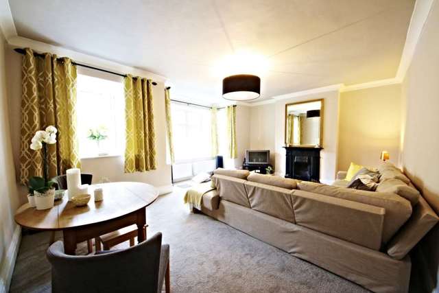  Image of 3 bedroom Terraced house to rent in Ashurst Gardens Tulse Hill London SW2 at Ashurst  Gardens, Tulse Hill Tulse Hill London, SW2 3UH