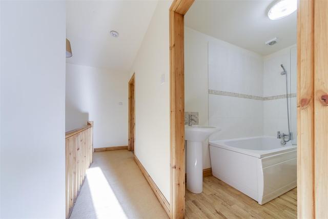  Image of 2 bedroom Detached house to rent in Bacup Road Waterfoot Rossendale BB4 at Rossendale Lancashire Rossendale, BB4 7LG