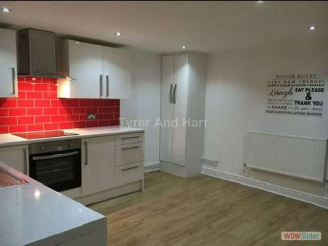  Image of 2 bedroom Apartment to rent in Balmoral Road Fairfield Liverpool L6 at Balmoral Road  Liverpool, L6 8NE