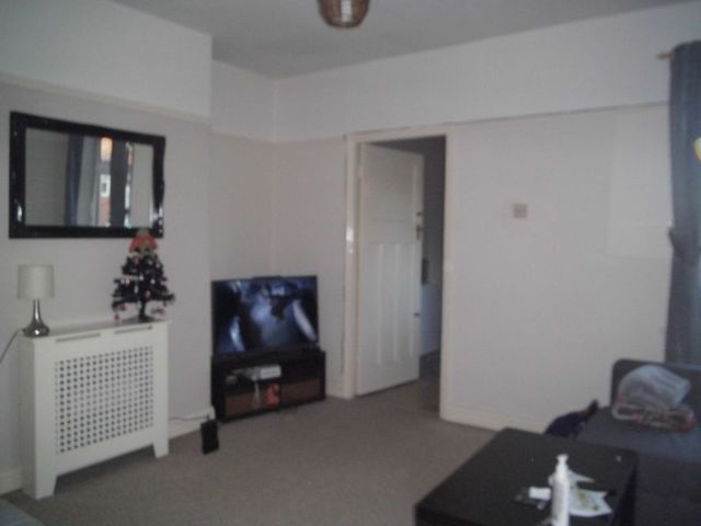  Image of 3 bedroom Flat to rent in Bavington Drive Newcastle upon Tyne NE5 at Bavington Drive Array Wallbottle, NE5 2HS