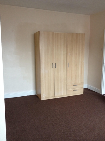  Image of 2 bedroom Terraced house to rent in Bayswater Terrace Leeds LS8 at Bayswater Terrace  Harehills, Leeds, West Yorkshi, LS8 5QN