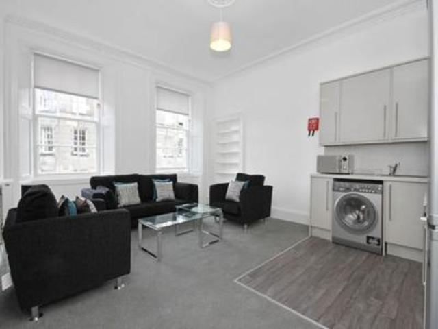  Image of 2 bedroom Flat to rent in Berkeley Street Glasgow G3 at Charing Cross Glasgow Glasgow, G3 7HH
