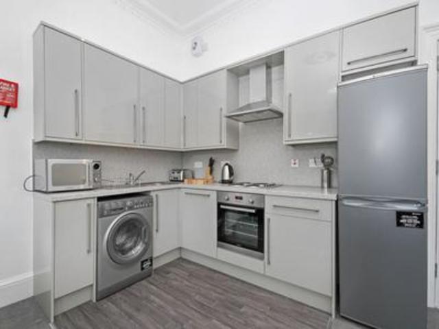  Image of 2 bedroom Flat to rent in Berkeley Street Glasgow G3 at Charing Cross Glasgow Glasgow, G3 7HH