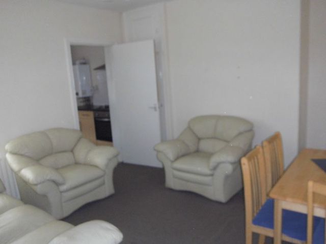 Image of 3 bedroom Flat to rent in Bilbrough Gardens Newcastle upon Tyne NE4 at Bilbrough Gardens Benwell Blakelaw, NE4 8YA