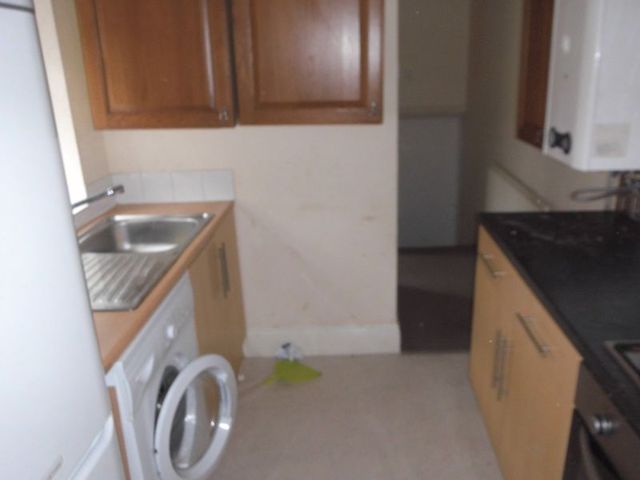  Image of 3 bedroom Flat to rent in Bilbrough Gardens Newcastle upon Tyne NE4 at Bilbrough Gardens Benwell Blakelaw, NE4 8YA