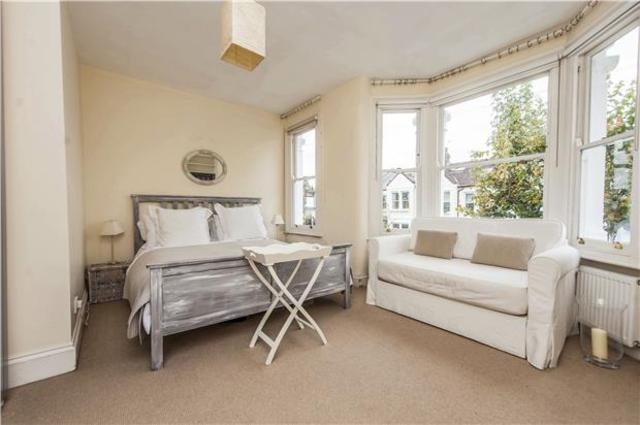  Image of 4 bedroom Terraced house to rent in Brookwood Road London SW18 at West Hill, SW18 5DB