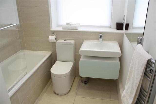  Image of 2 bedroom Flat to rent in Broughton Market Old Broughton Edinburgh EH3 at New Town Edinburgh Edinburgh, EH3 6NU