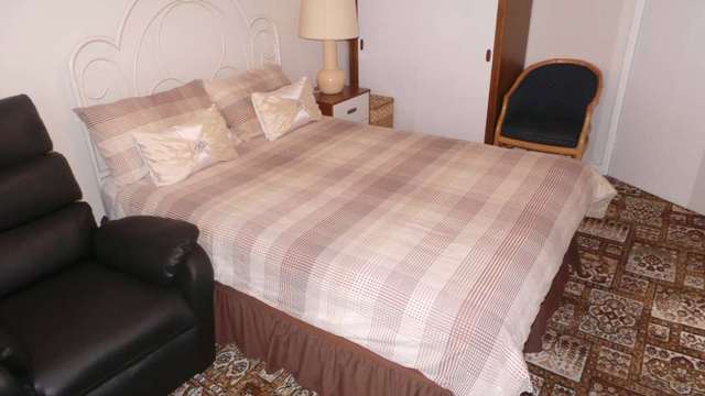  Image of Flat to rent in Trinity Way London W3 at Trinity Way Acton London, W3 7HS