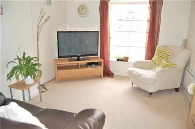  Image of 2 bedroom Flat to rent in St. Aldate Street Gloucester GL1 at Gloucester, GL1 1RP