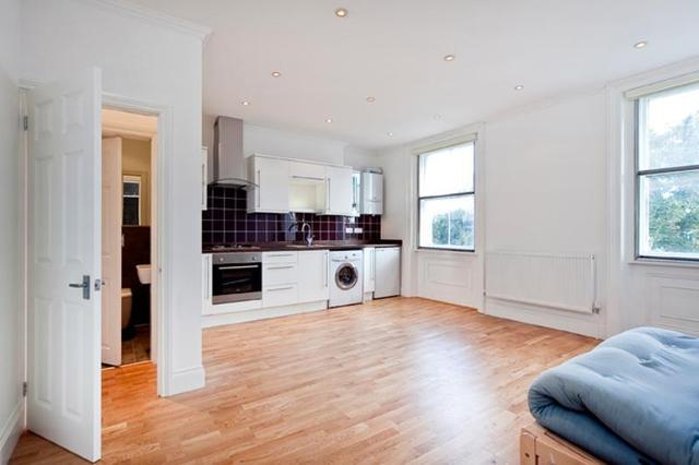  Image of 1 bedroom Flat to rent in Camden Road London N7 at Islington  London, N7 0HR