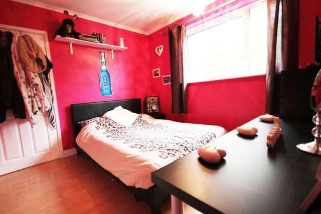  Image of 3 bedroom Semi-Detached house for sale in Canterbury Close Atherton Manchester M46 at Canterbury Close  Manchester, M46 9JT