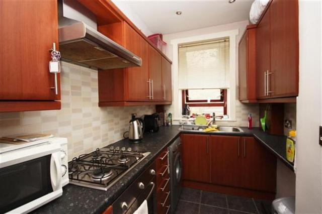  Image of 2 bedroom Flat to rent in Cartside Street Glasgow G42 at Battlefield Glasgow Glasgow, G42 9TQ