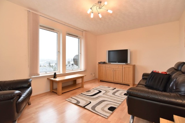  Image of 2 bedroom Flat to rent in Castle Terrace Aberdeen AB11 at City Centre Aberdeen Aberdeen, AB11 5DZ