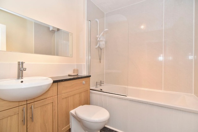  Image of 2 bedroom Flat to rent in Castle Terrace Aberdeen AB11 at City Centre Aberdeen Aberdeen, AB11 5DZ