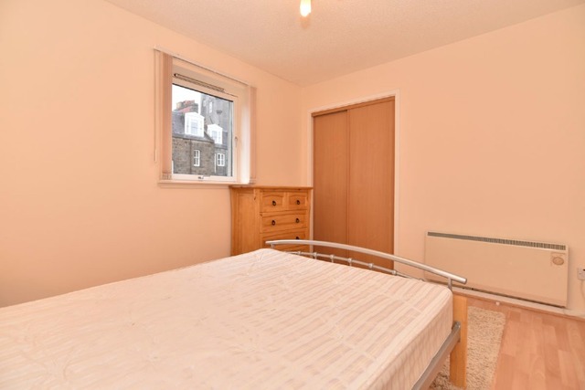  Image of 2 bedroom Flat to rent in Castle Terrace Aberdeen AB11 at City Centre Aberdeen Aberdeen, AB11 5DZ